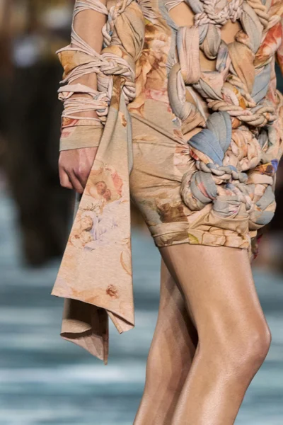 Look 155